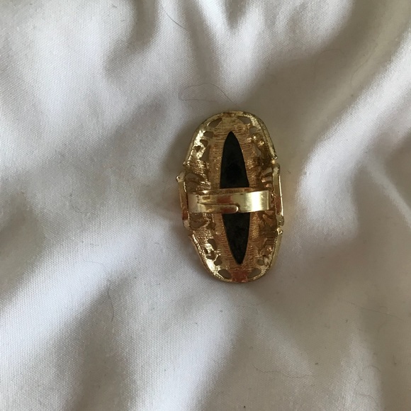 Costume statement ring - Picture 3 of 3